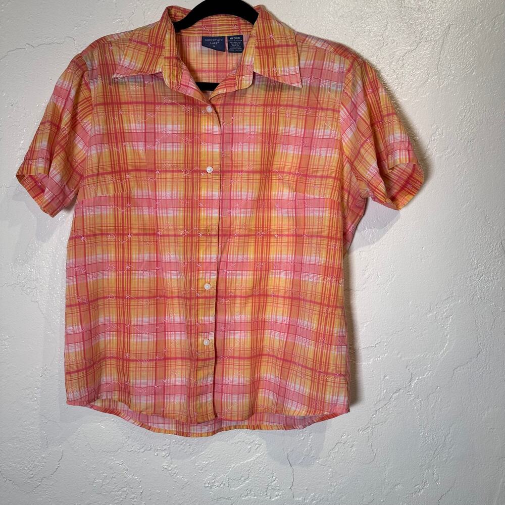 Mountain Lake Size Medium Short Sleeve Button Up Plaid Coastal Cottage Preppy